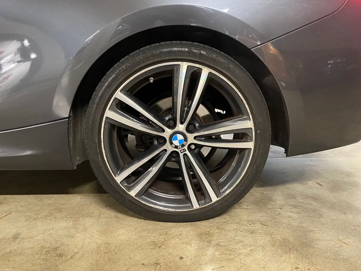 Car - Image 6