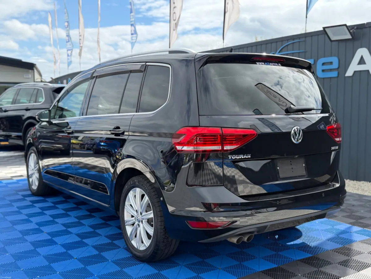 Volkswagen Touran HIGHLINE - 2.0L DIESEL - 7 SEATS - Image 5