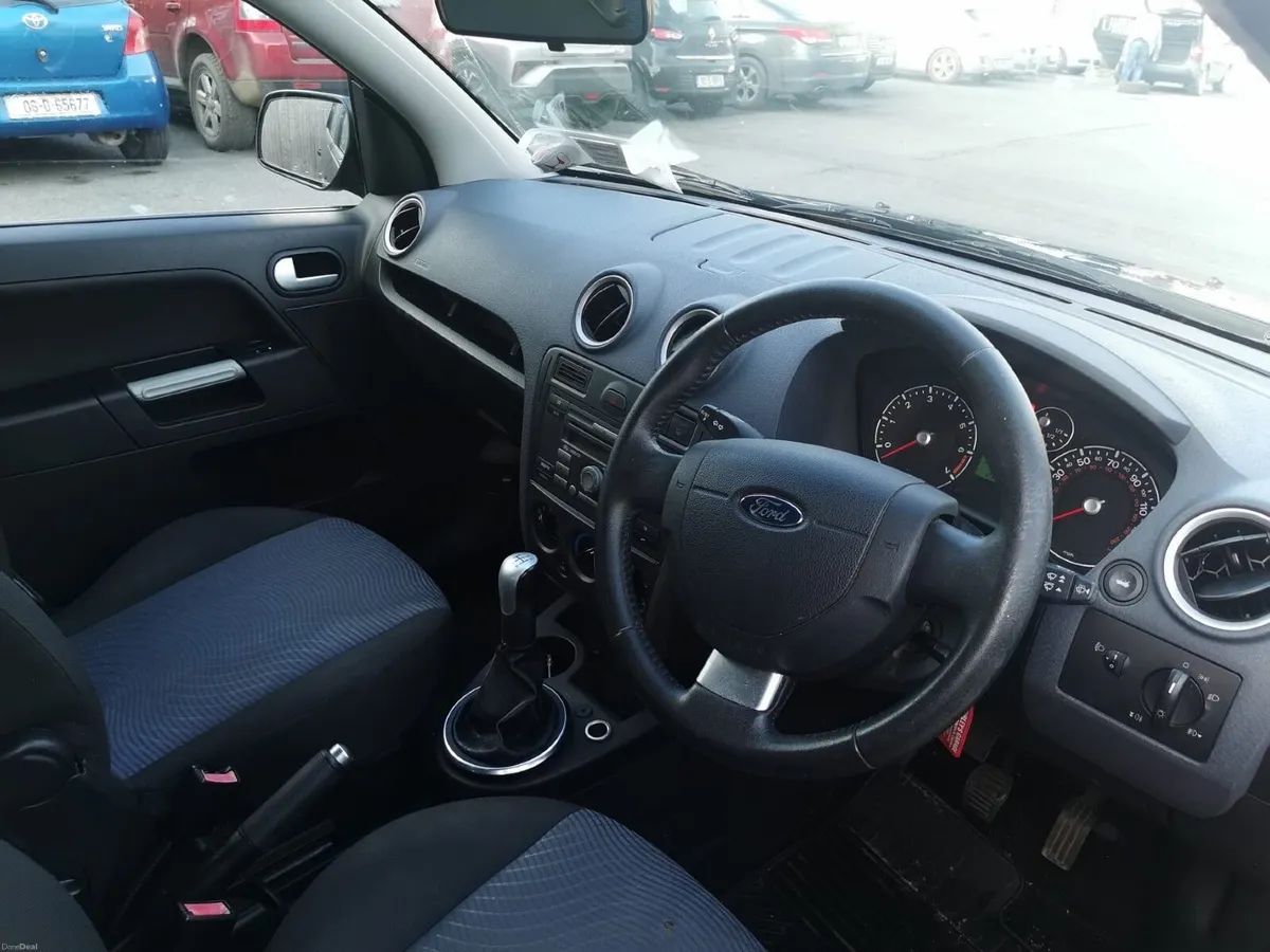 Ford Fusion 2011 - Image 3
