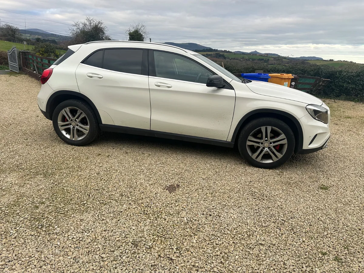 Mercedes-Benz GLA 2.1D Auto 2016 - Image 3