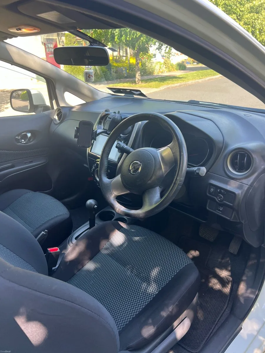 Nissan Note 2014 automatic - Image 3