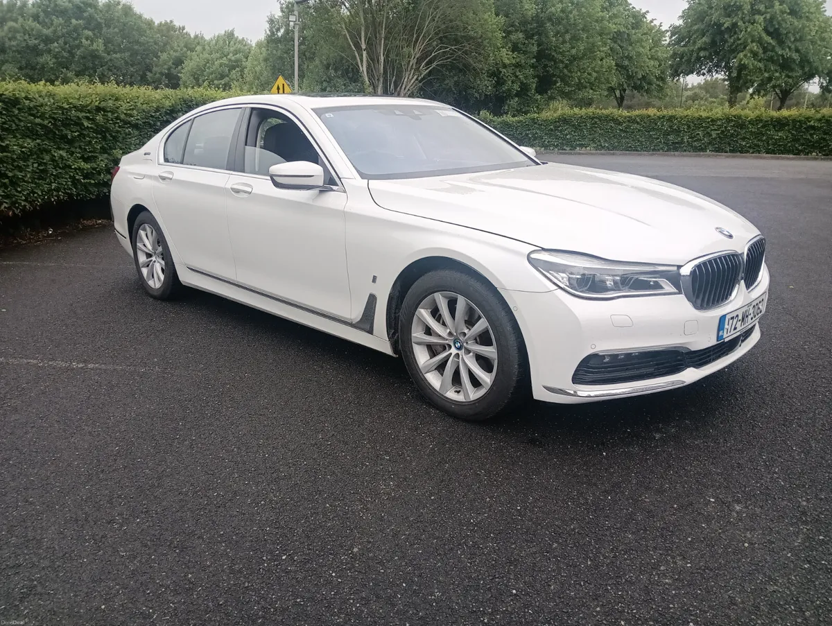 💥2017 BMW 740E iPERFORMANCE 2.0 AUTO LOW KMS💥 - Image 2