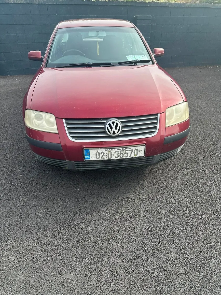 Volkswagen Passat 2002 - Image 4