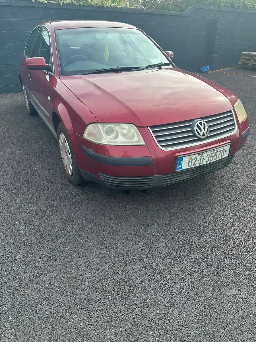 Volkswagen Passat 2002 - Image 3