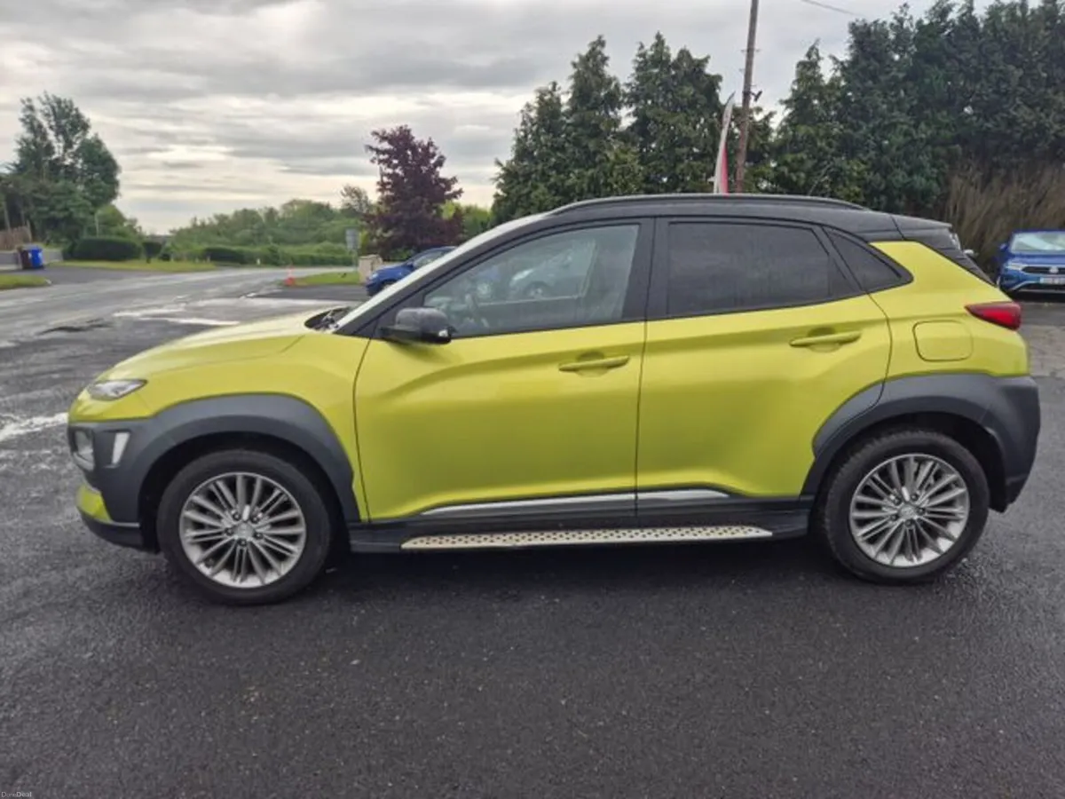 Hyundai KONA 1.0T Executive – Two Tone – Low Milea - Image 4