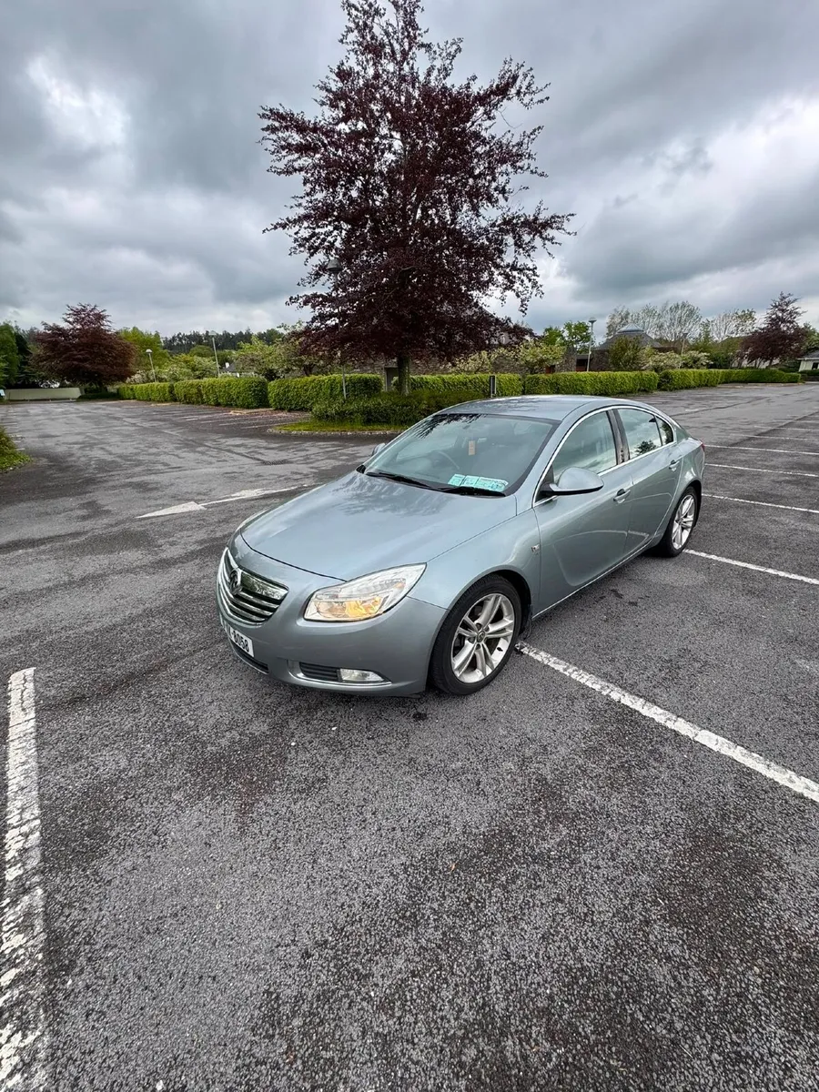 Vauxhall Insignia 2010 - Image 2
