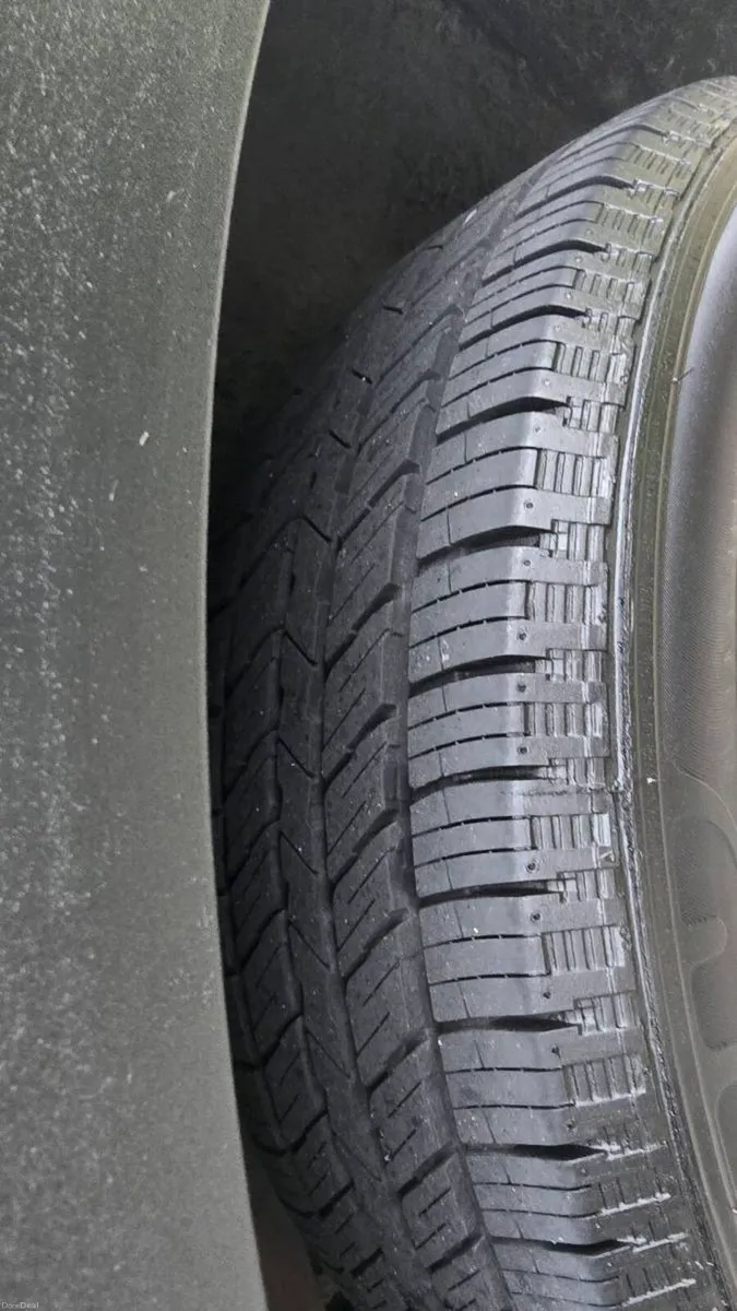 Car - Image 3