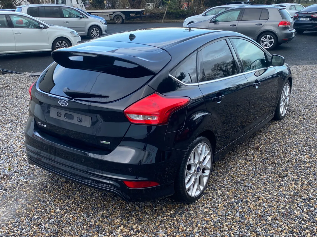 2016 Ford Focus ST-Line - Image 6