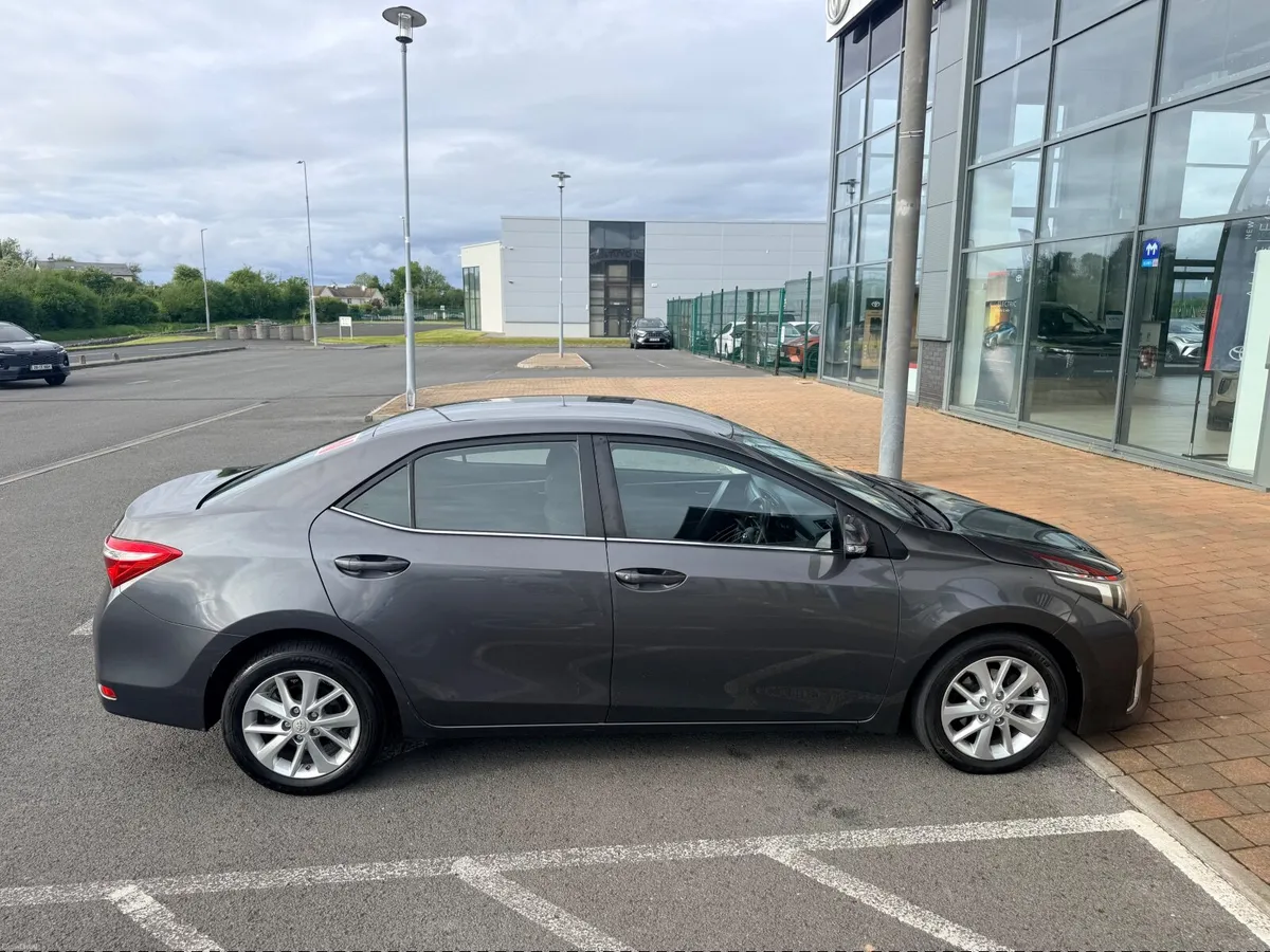 Toyota Corolla 2015 D-4D Luna - Image 5