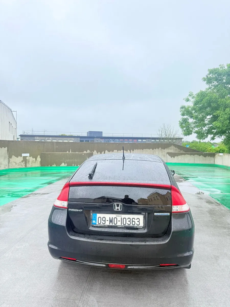 Car - Image 2