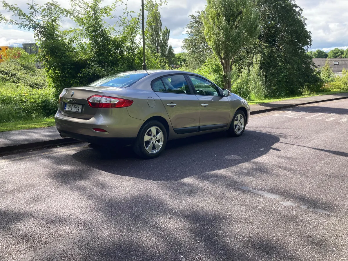 2013 Renault Fluence 1.5 Diesel Saloon - Image 3