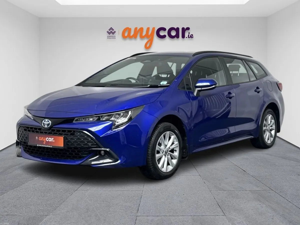 Toyota Corolla 1.8 Hybrid Luna Saloon - Image 3