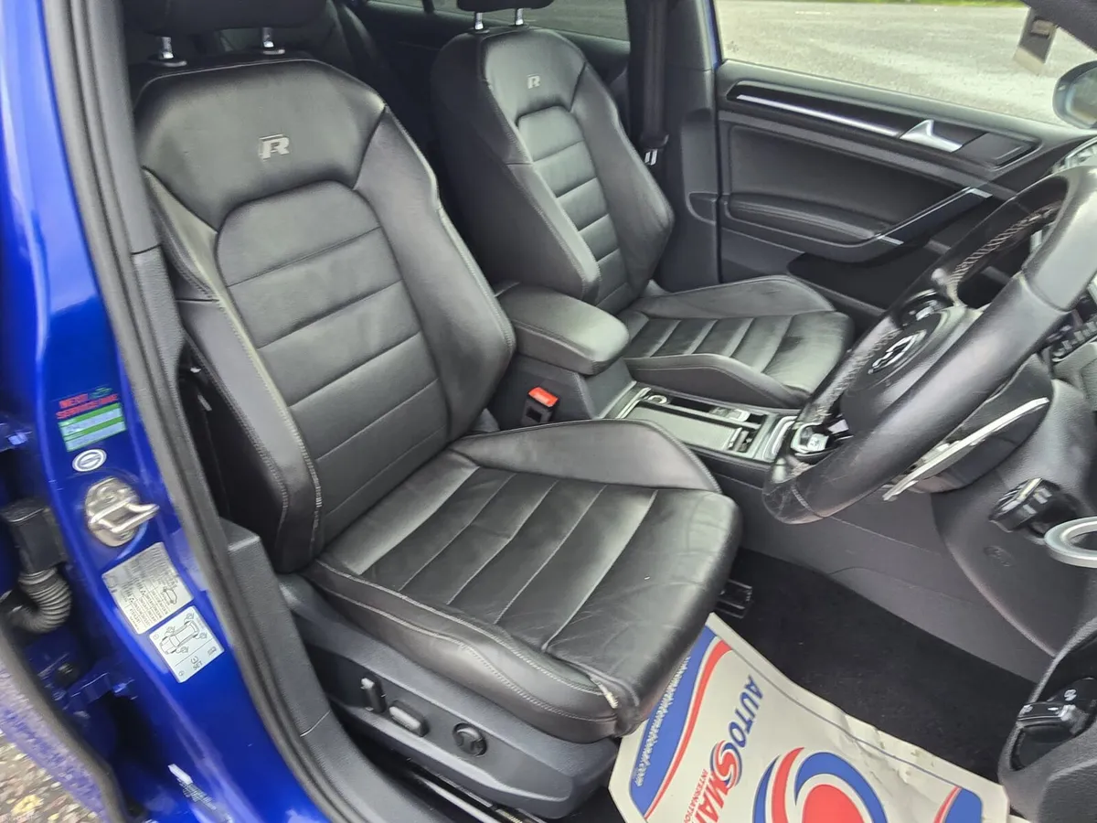 Volkswagen Golf R Estate 300bhp TSI 4MOTION - Image 3