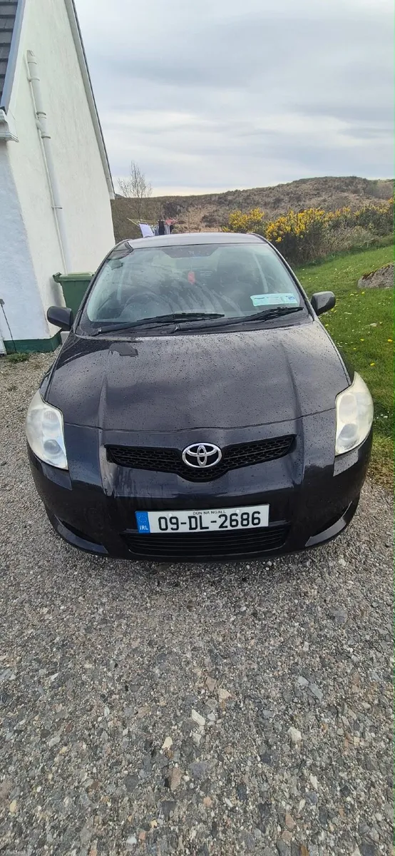 Toyota Auris 2009 - Image 1