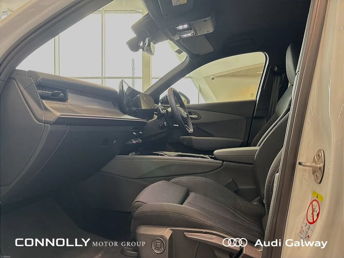 Audi Q3 €525 p/m ** HUGE SPEC **1.5 TFSI S LINE 15 - Image 5