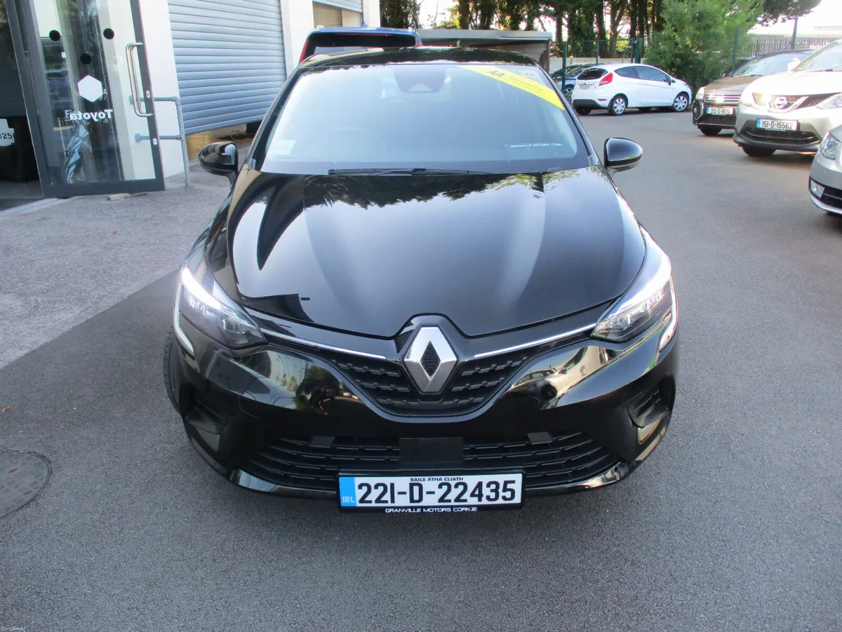 Renault Clio Dynamique TCE  2022 - Image 2