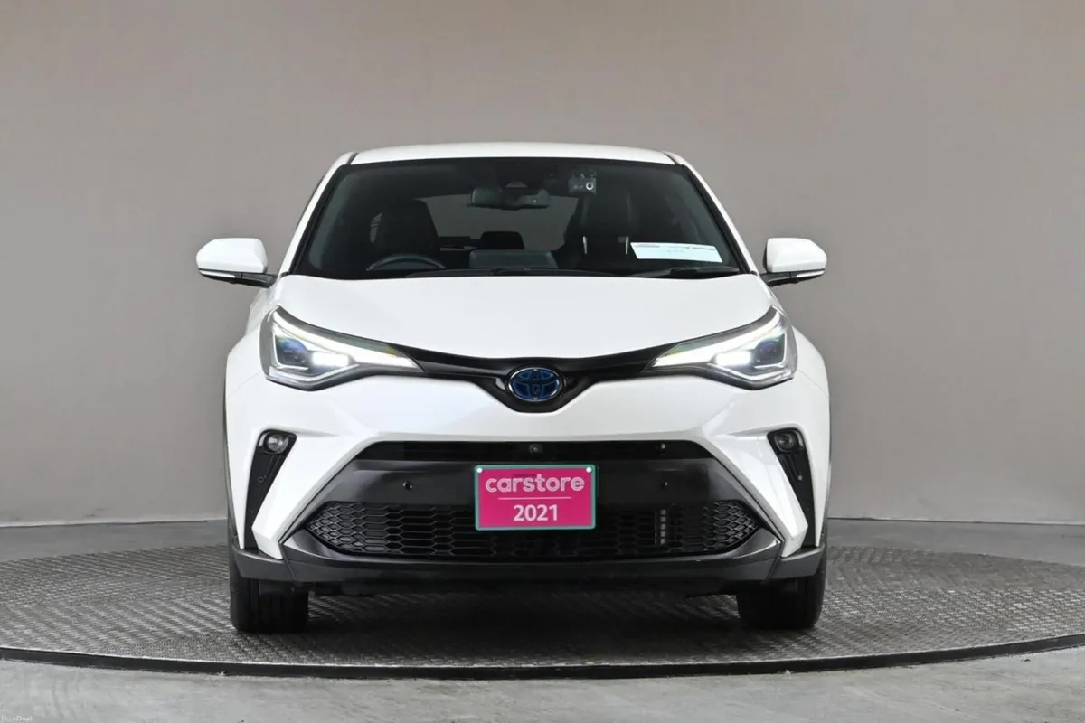 Toyota C-HR 1.8 HYBRID **HALF LEATHER**360 PAN CAM - Image 2