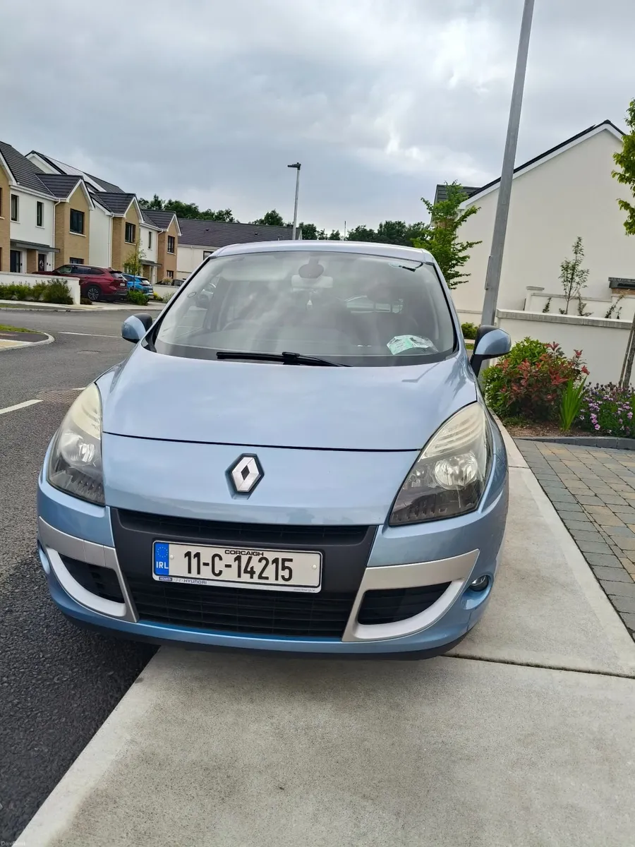 Renault Scenic 2011 1.5 L DIESEL - Image 1