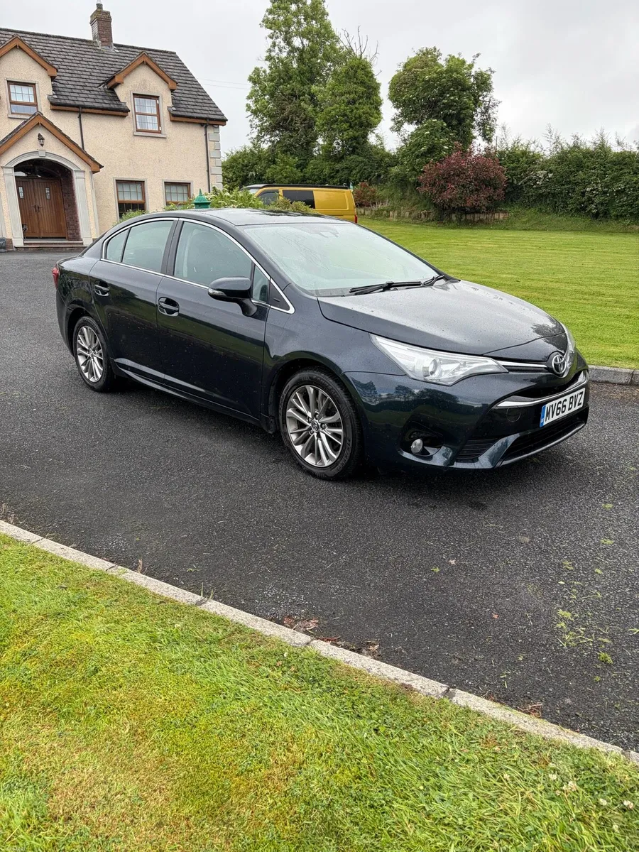 2016 Toyota Avensis - Image 1