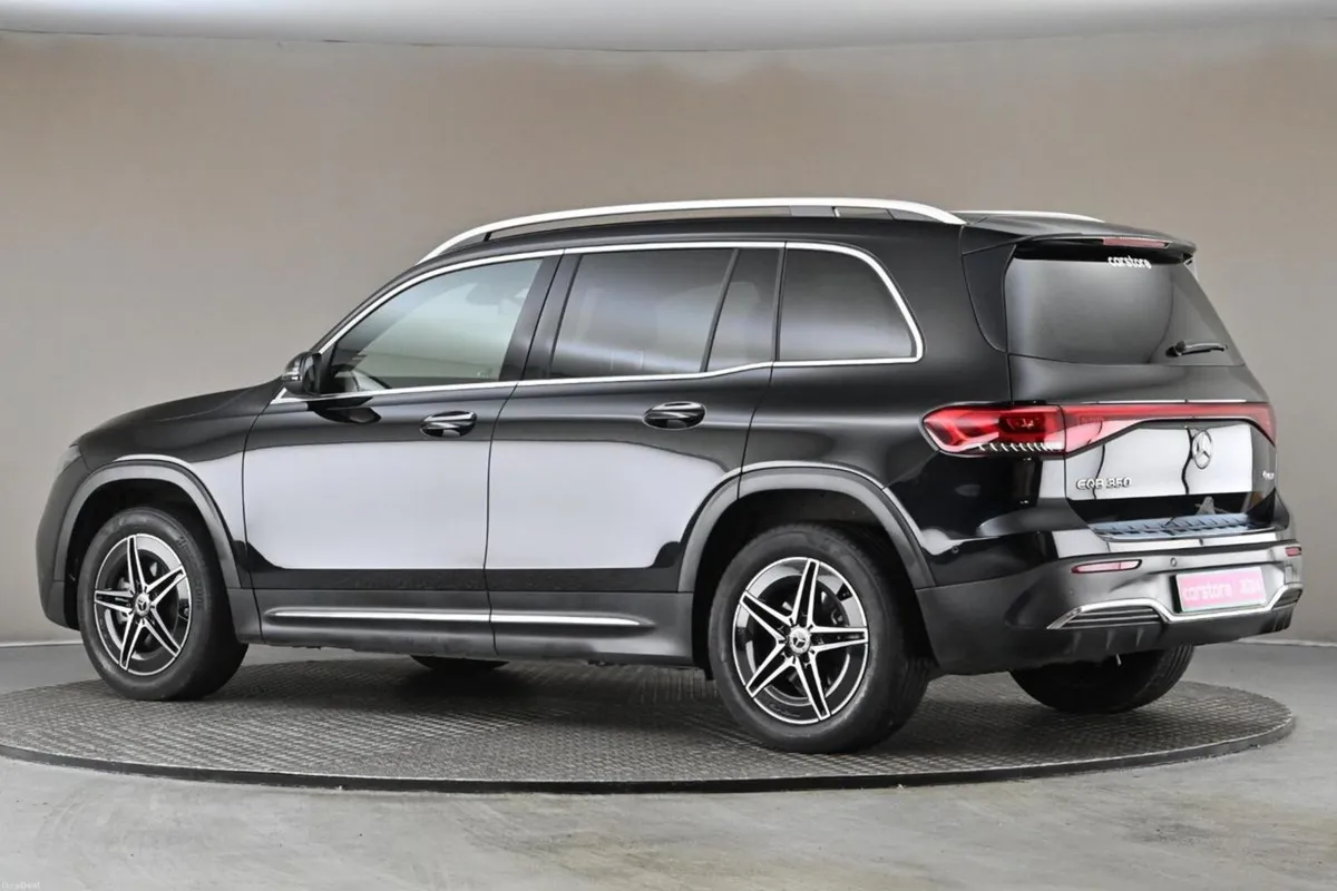 Mercedes-Benz EQB 350 AMG LINE 4MATIC 7SEATS - Image 6