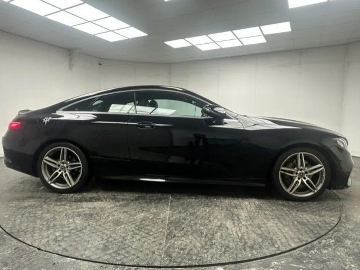 Mercedes-Benz E-Class 2018 - Image 4