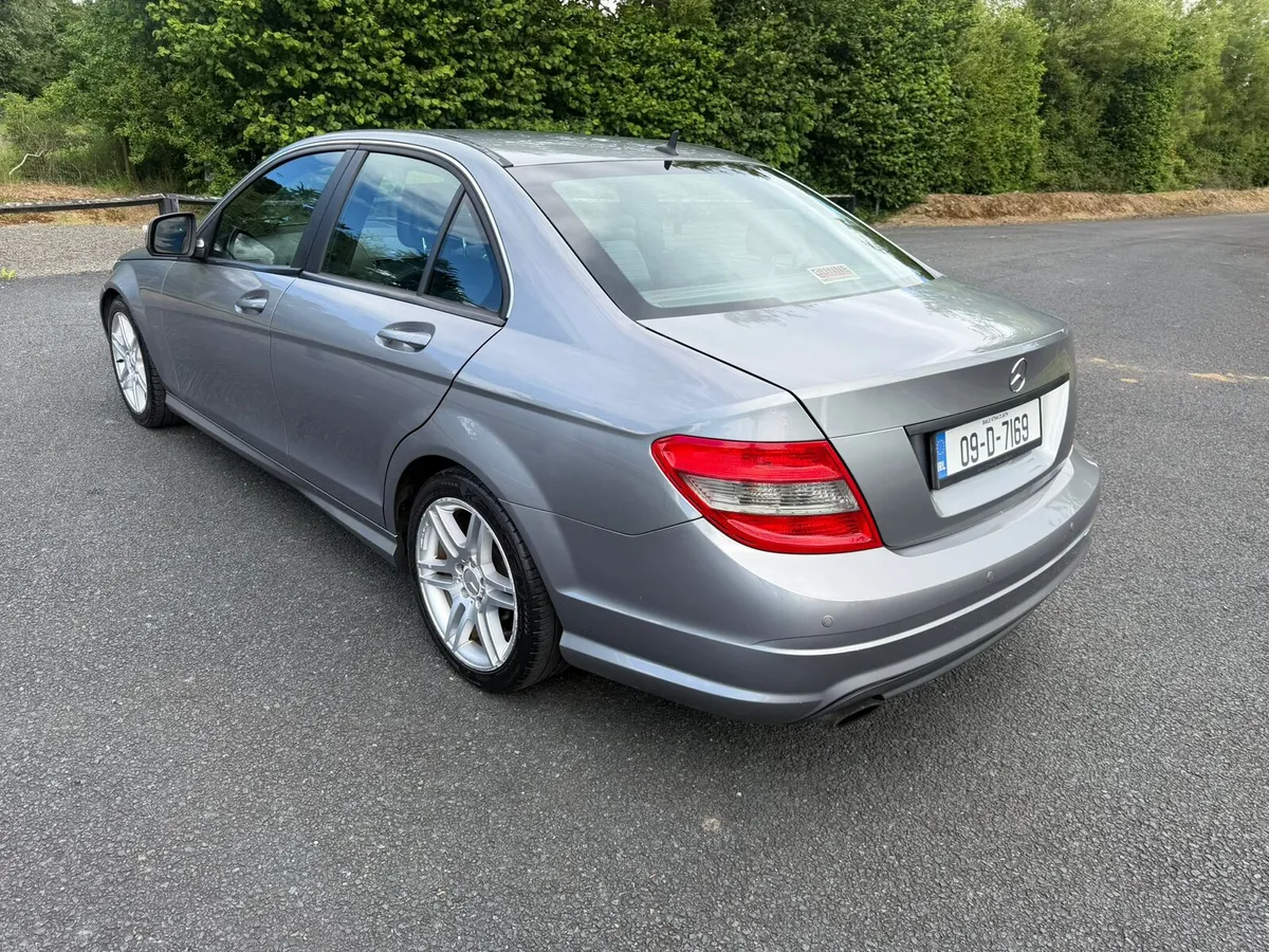 Mercedes C-Class Automatic Low Miles - Image 4