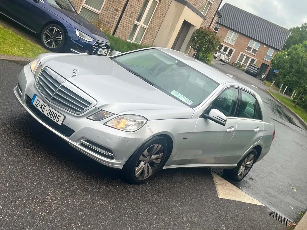 Mercedes E220 CDi - Image 2