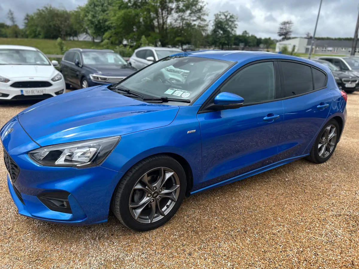 Ford Focus ST LINE AUTO - Image 4