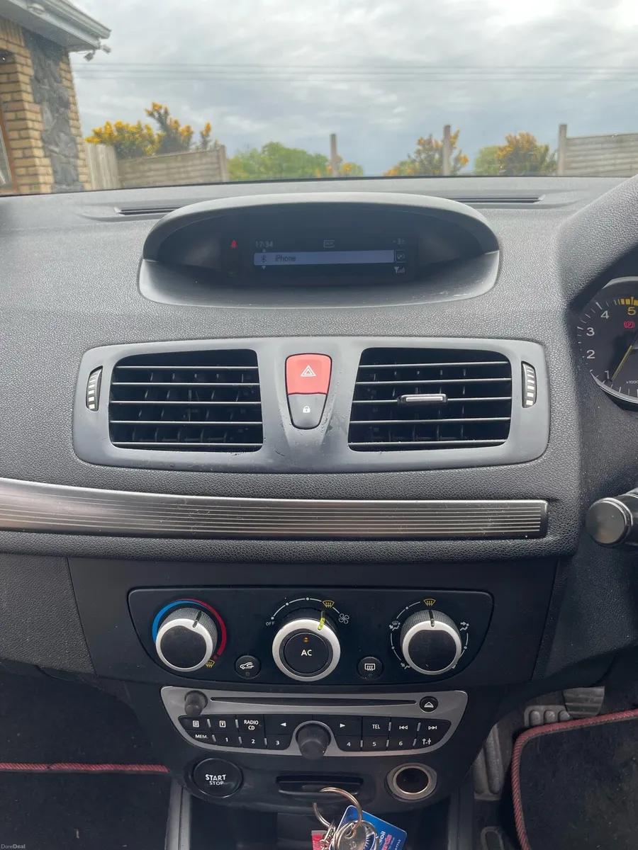 Renault Megane - Image 3
