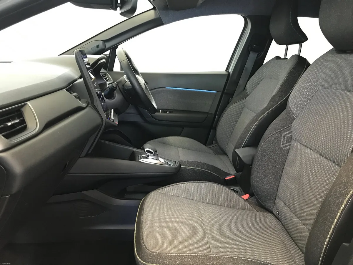 Renault Symbioz Techno E-Tech Hybrid 145 - Image 3