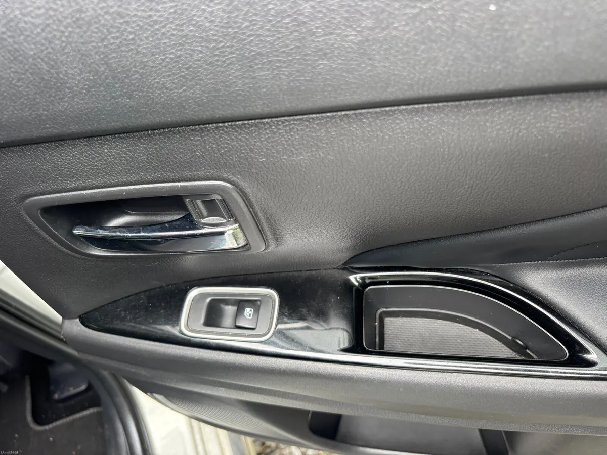 Mitsubishi outlander - Image 3