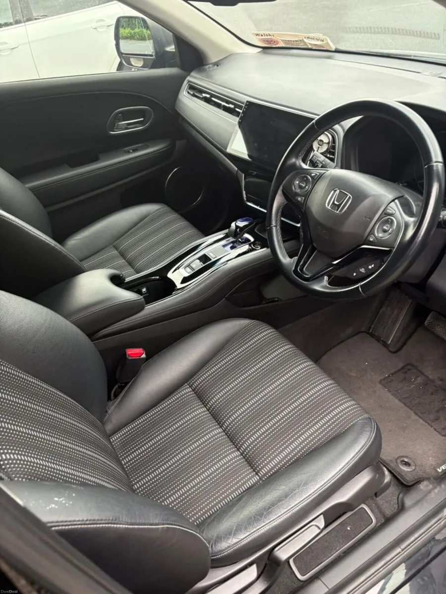 Honda Vezel 2017 - Image 4
