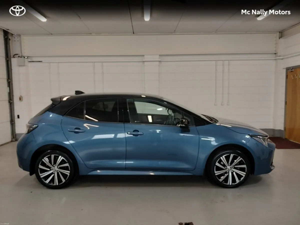 Toyota Corolla HYBRID L/SPORT HB 4DR AUTO - Image 4