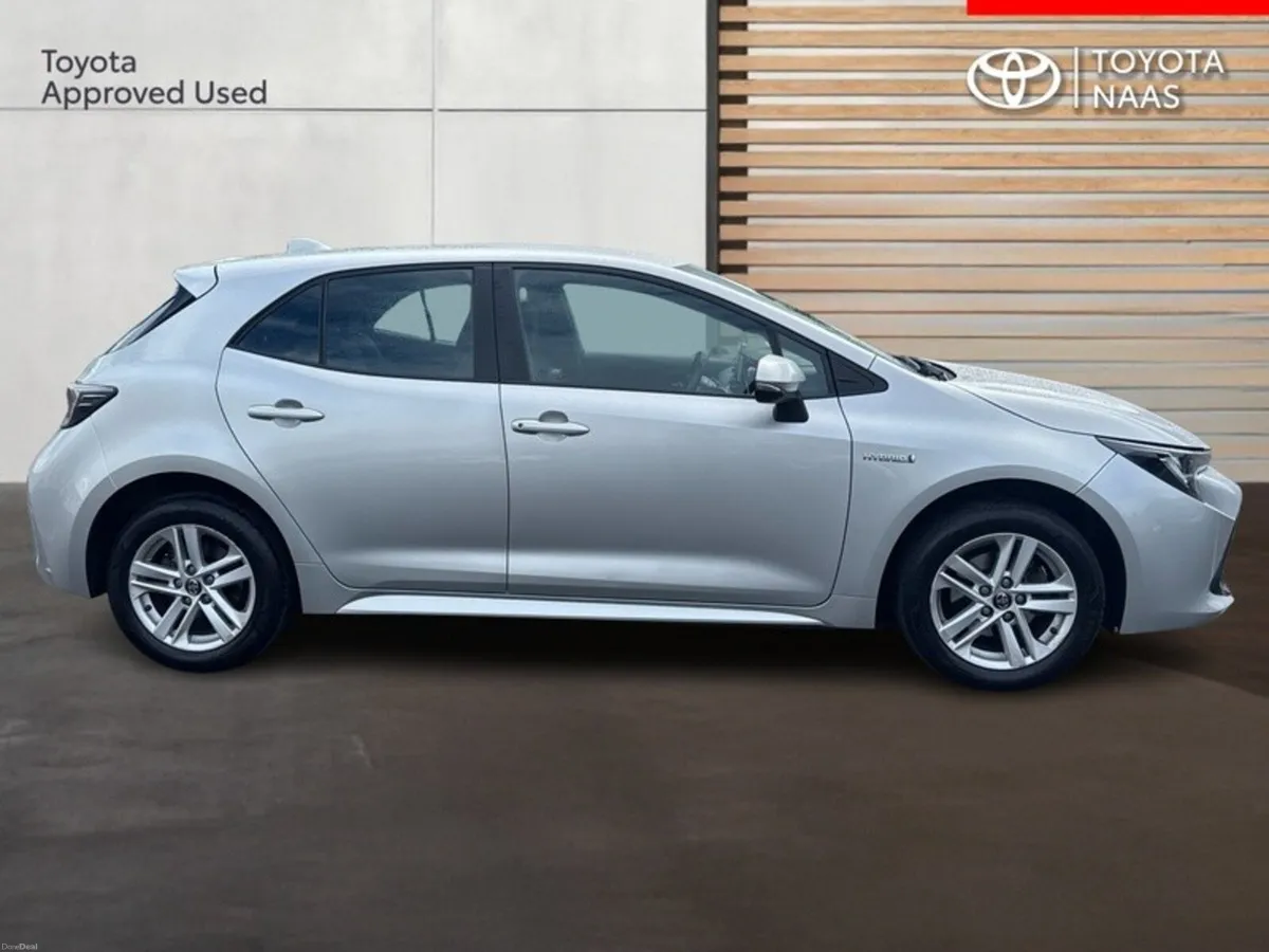 Toyota Corolla COROLLA HYBRID LUNA H/B - Image 3