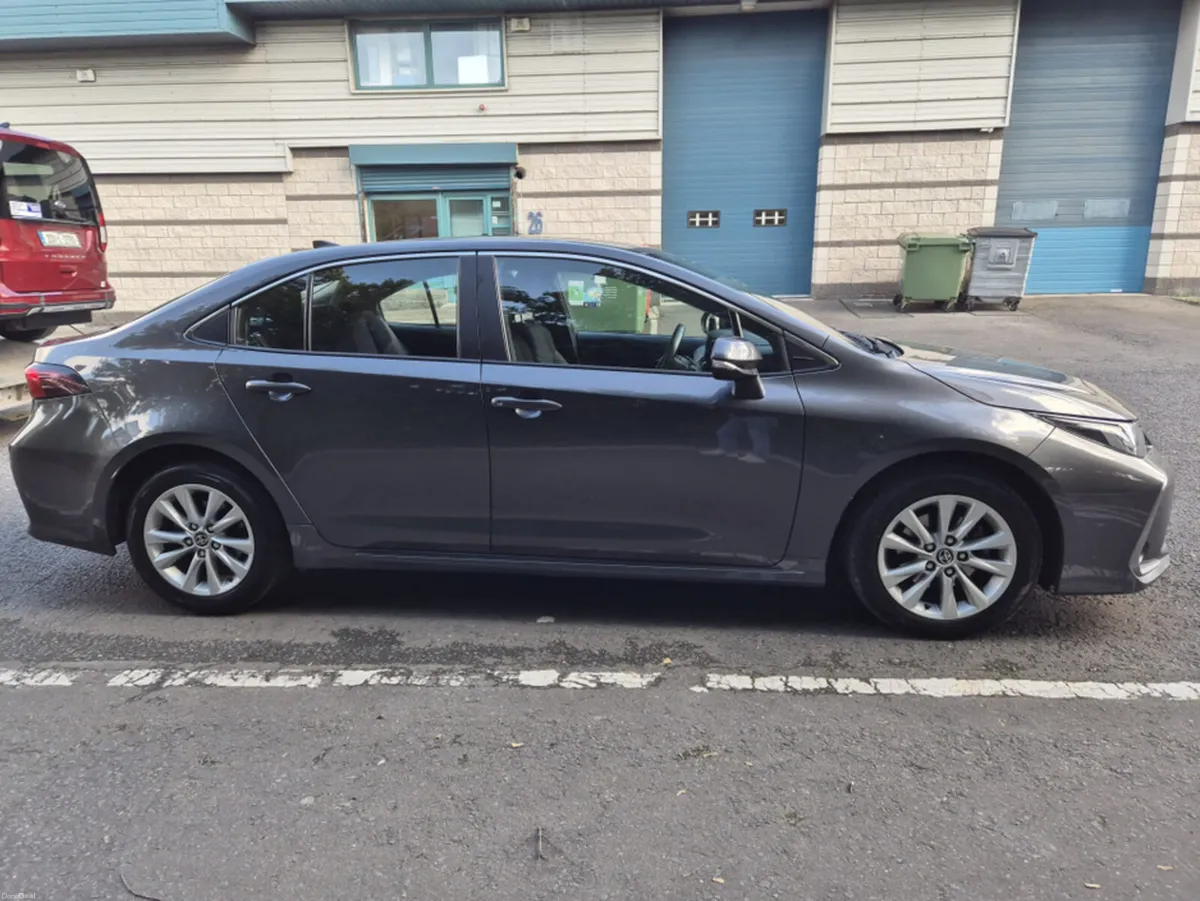 Toyota Corolla /IRISH CAR/2023/HYBRID/AUTO - Image 5