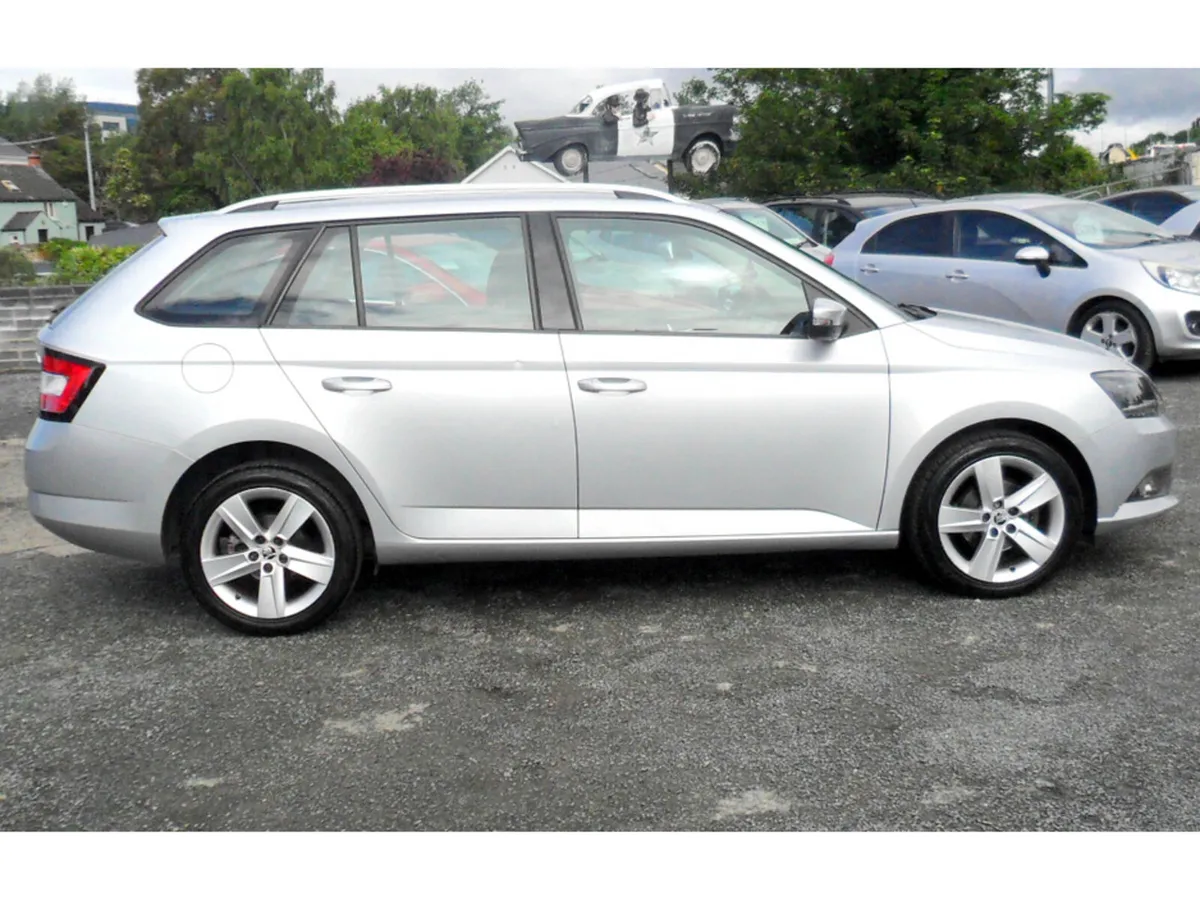 Skoda Fabia COMBI STYLE 1.2 TSI.....5DR........LOW - Image 4