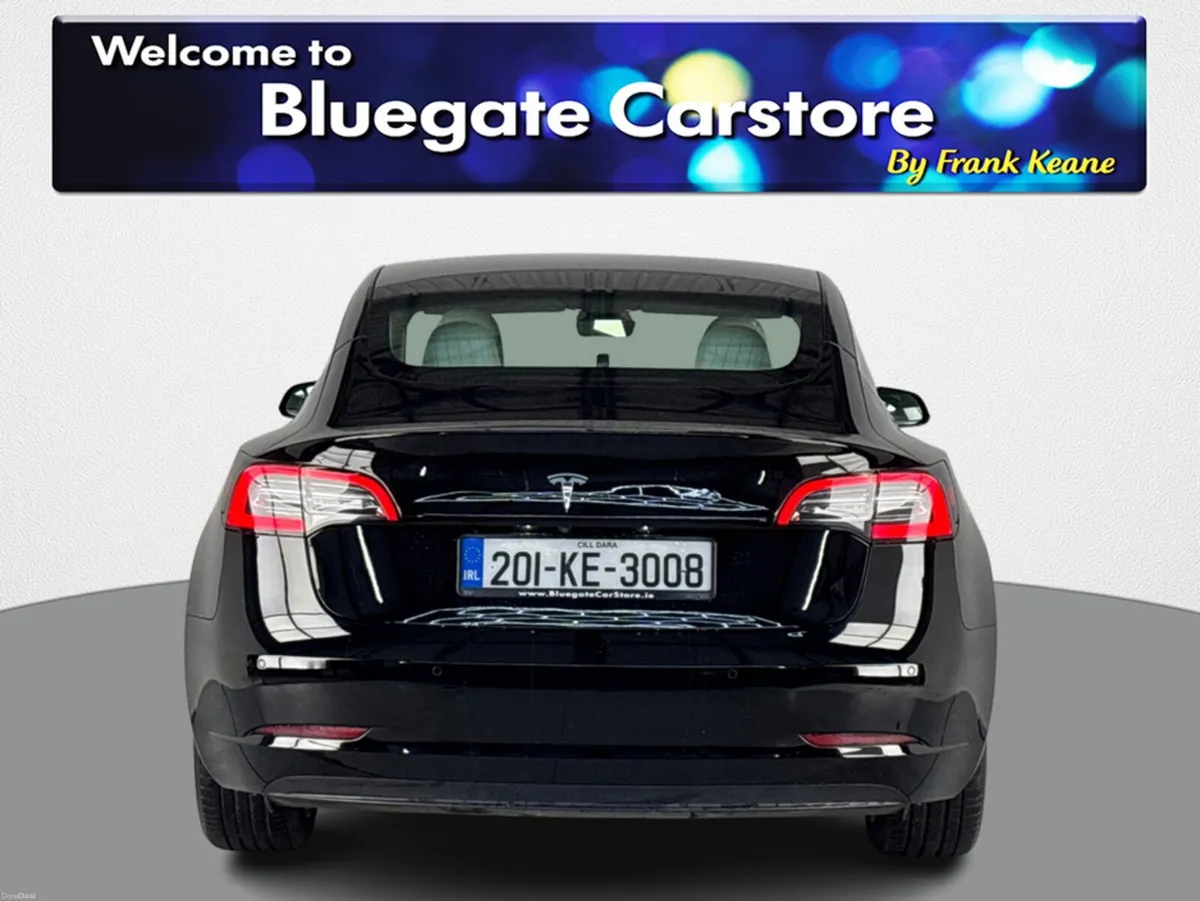 Tesla Model 3 STANDARD RANGE**DUAL PANORAMIC ROOFS - Image 4