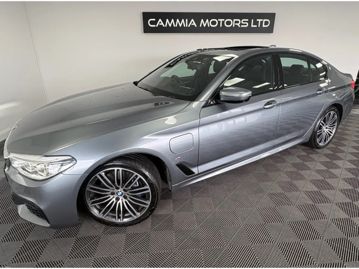 BMW 5-Series BMW 530E M-SPORT AUTO PETROL PLUG IN - Image 4