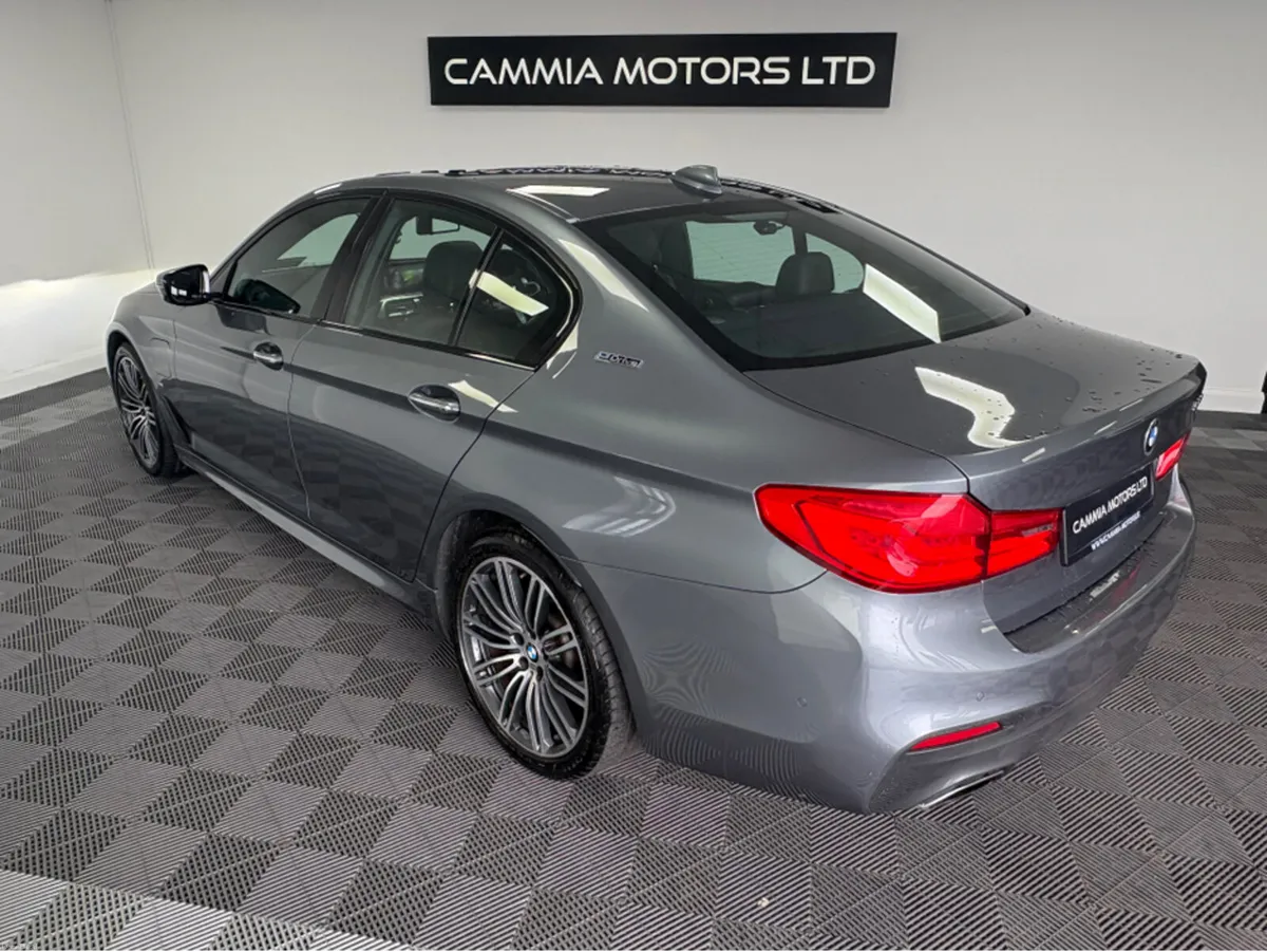 BMW 5-Series BMW 530E M-SPORT AUTO PETROL PLUG IN - Image 3