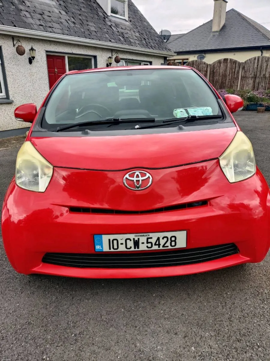 Toyota 1Q - 1.0L Petrol, 3-dr hatchback (Manual) - Image 3