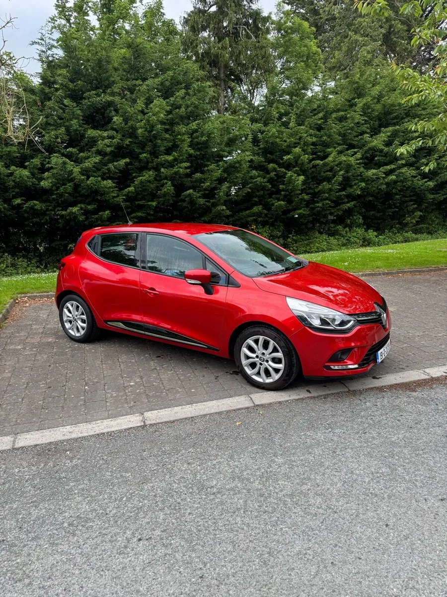 RENAULT CLIO IV DYNAMIQUE NAV TCE 90 M 4DR - Image 1