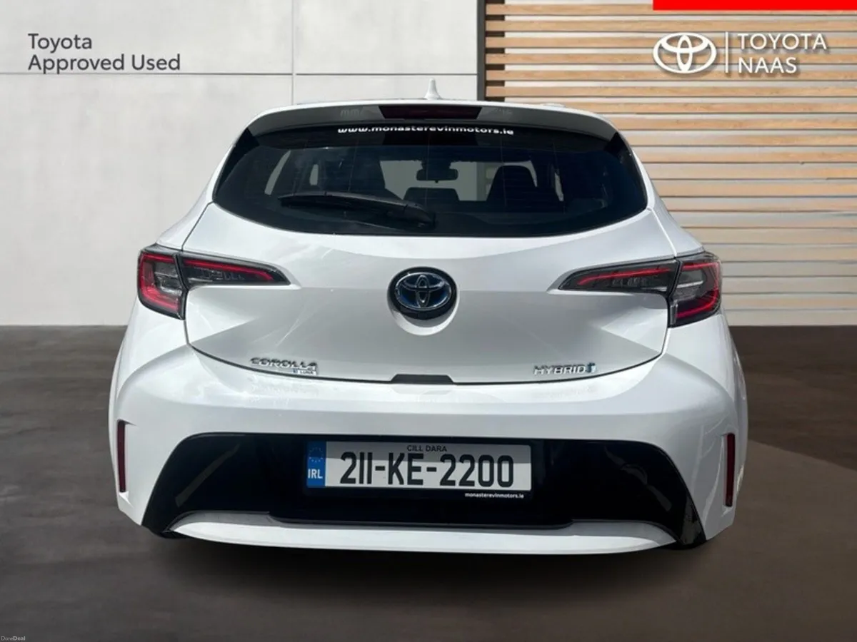 Toyota Corolla HYBRID LUNA H/B 4DR AUTO - Image 4