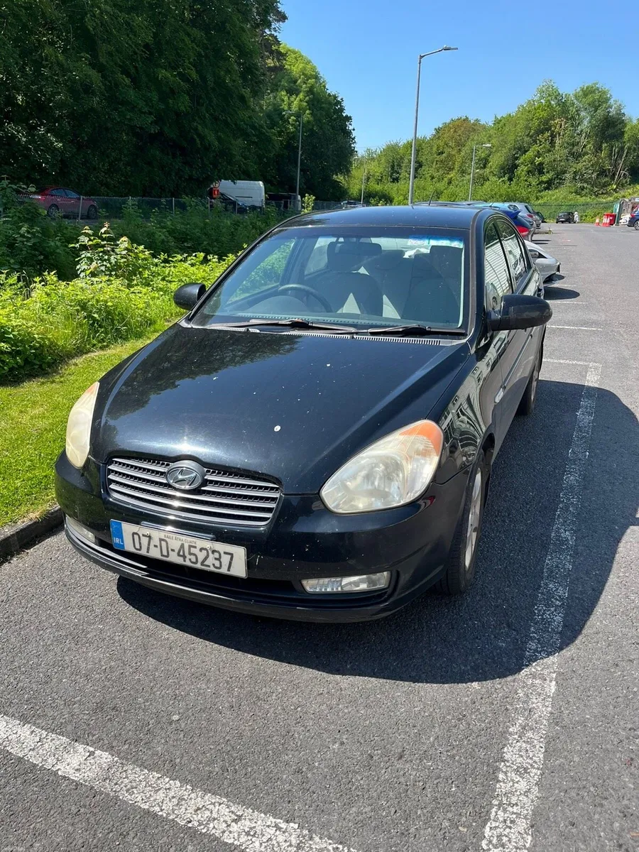 Hyundai Accent - Image 1
