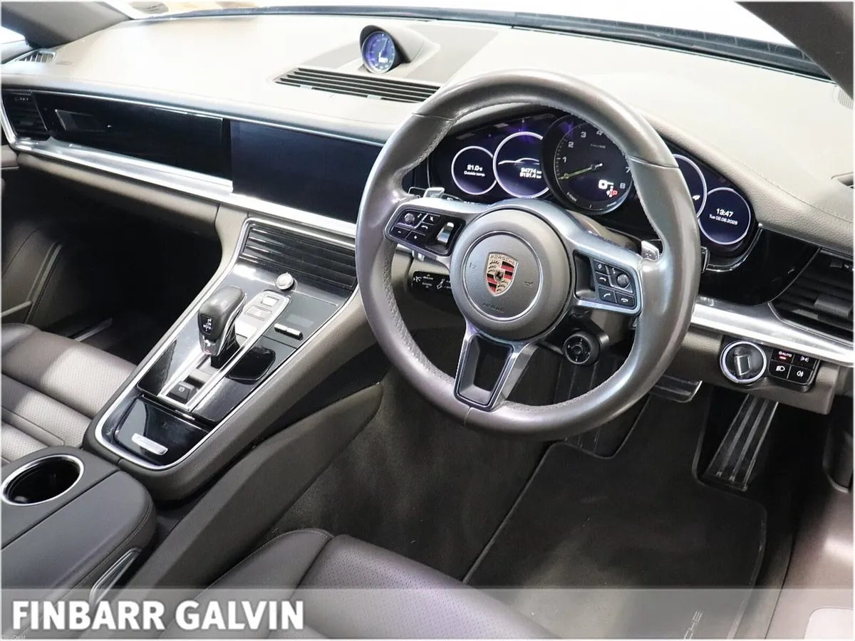 Porsche Panamera  4 E-Hybrid Executive - Image 5