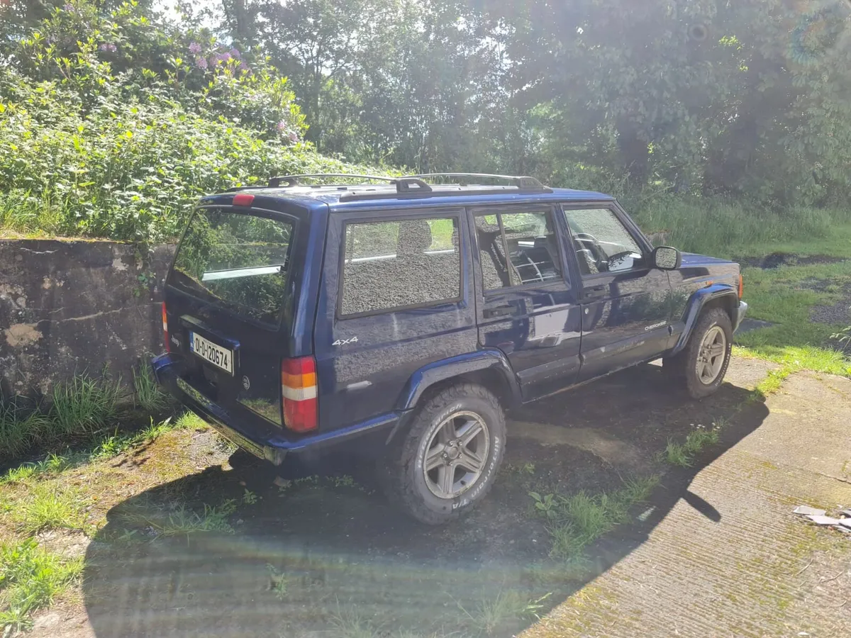 Jeep Cherokee XJ 60th anniversary edition - Image 5