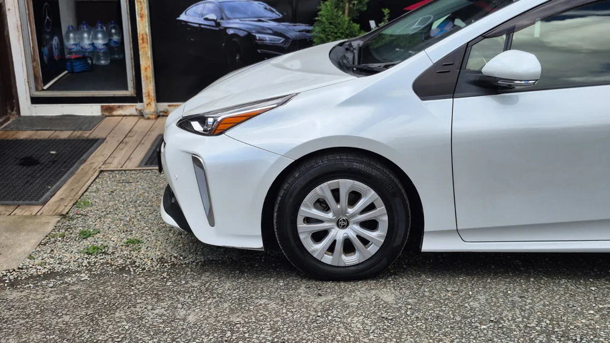 Toyota Prius Hybrid 2021 High Spec Automatic - Image 5