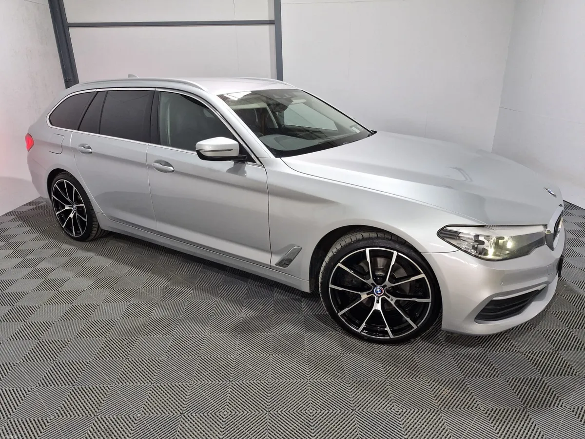 2019 BMW G31 520D Estate Auto - Image 3