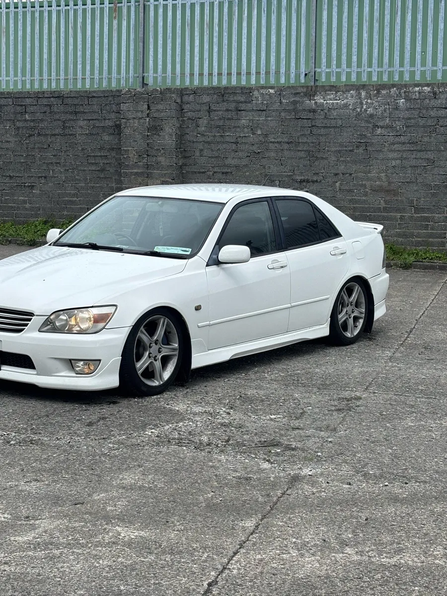 Toyota Altezza - Image 1