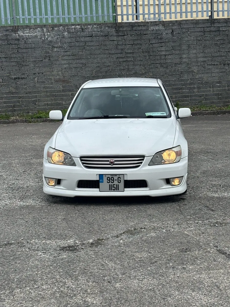 Toyota Altezza - Image 3