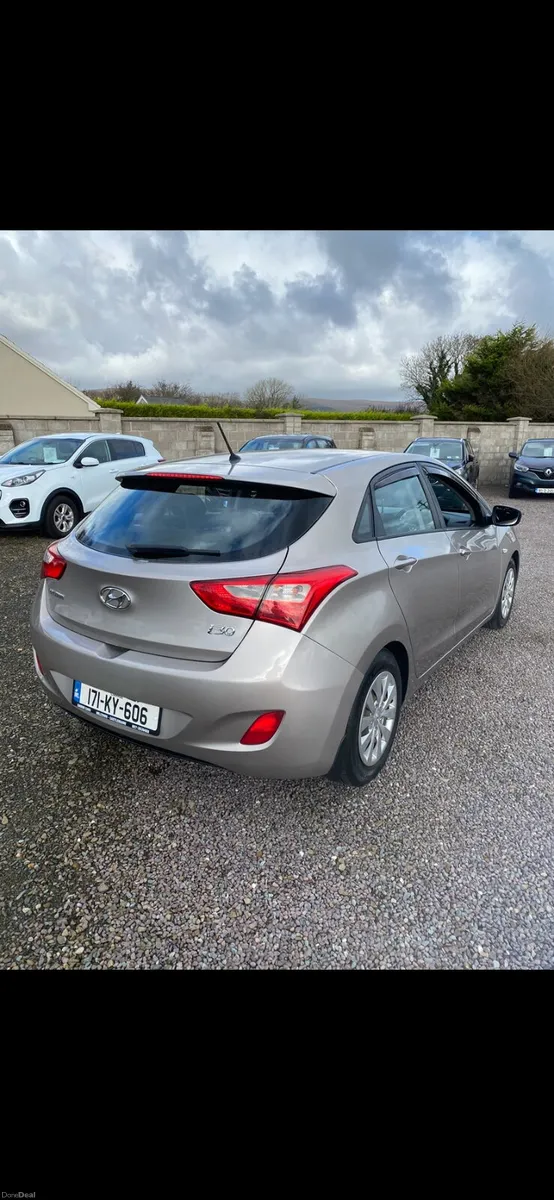 Hyundai i30 2017 - Image 2